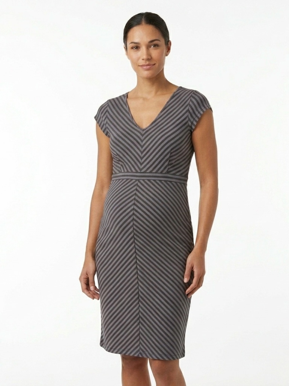 Oh Baby, Maternity Dress in Gray Size S
